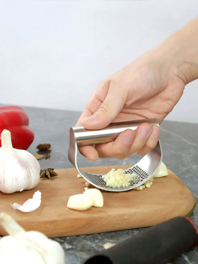 WORTHBUY New Upgraded Stainless Steel Garlic Press Manual Garlic Chopped Ginger Garlic Cutting Mince Tools Kitchen Accessories